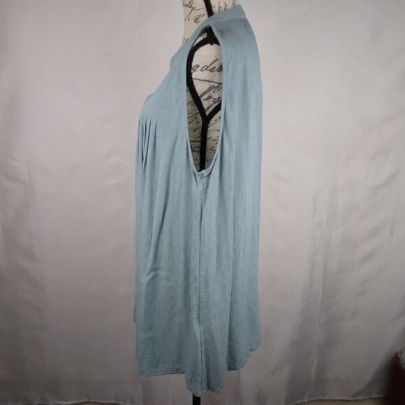 Kori | NWT Sleeveless Button Front Pintuck Blouse Top Green | Size L - Picture 3 of 8